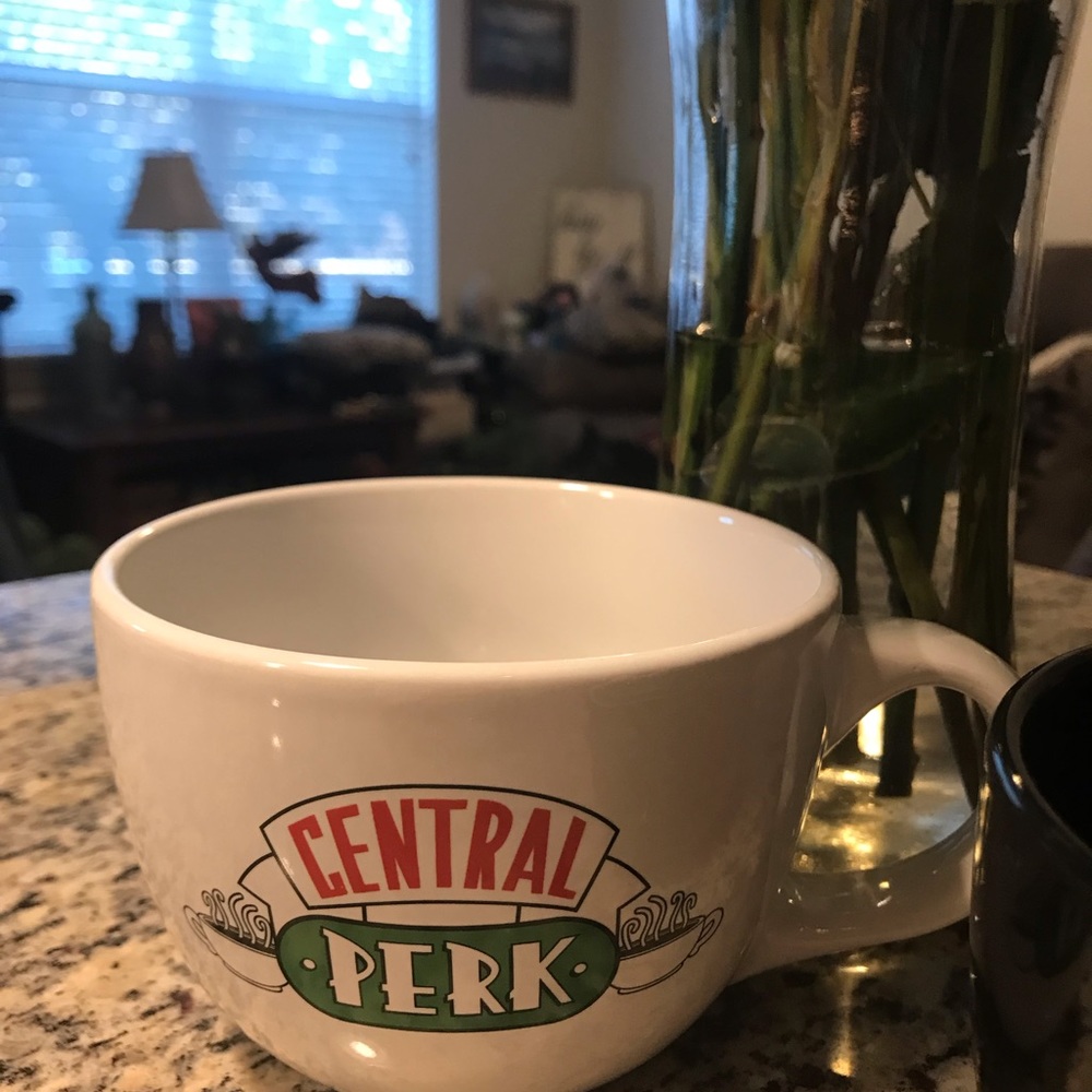 F-R-I-E-N-D-S mug - Picture 4 of 8